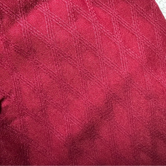 A'gaci textured belted high waist burgundy pants medium - Picture 6 of 7